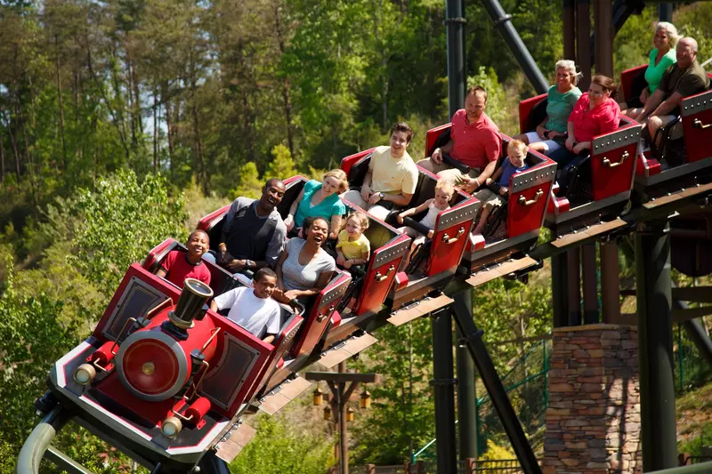 SMOKY MOUNTAIN PLUNGE