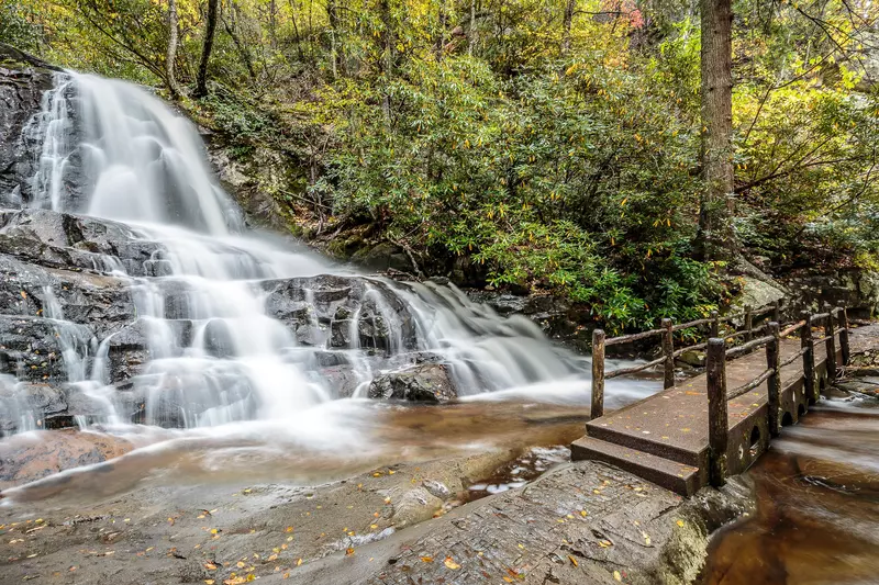 SMOKY MOUNTAIN PLUNGE