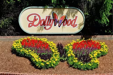 Dollywood in Pigeon Forge sign